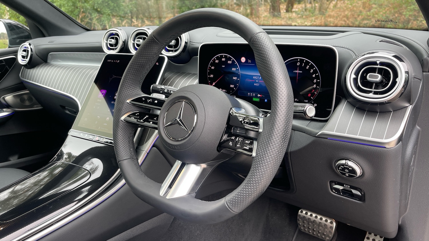 Used Mercedes-Benz GLC 2025 for sale - 77932543: Photo 11