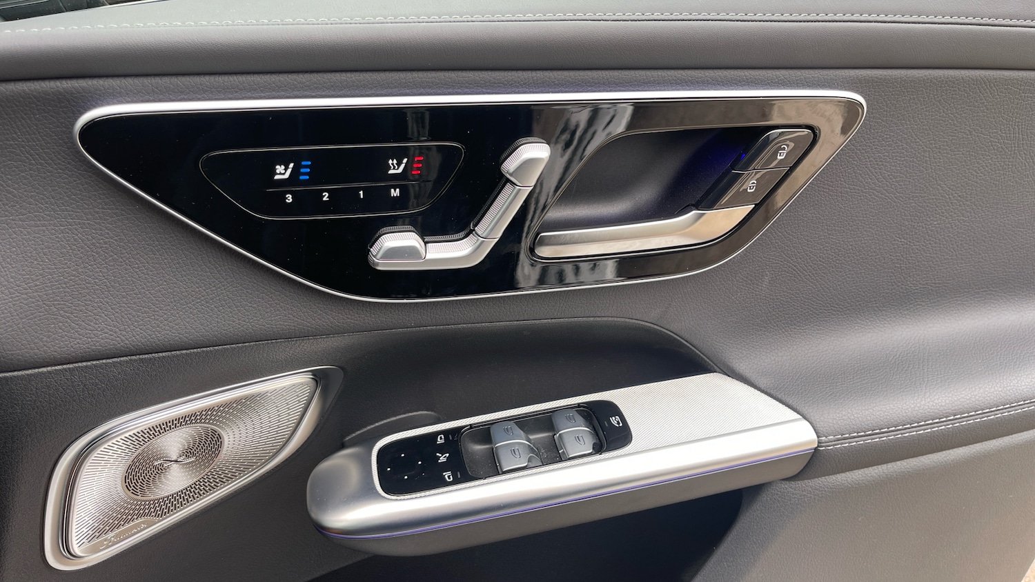 Used Mercedes-Benz GLC 2025 for sale - 77932543: Photo 36