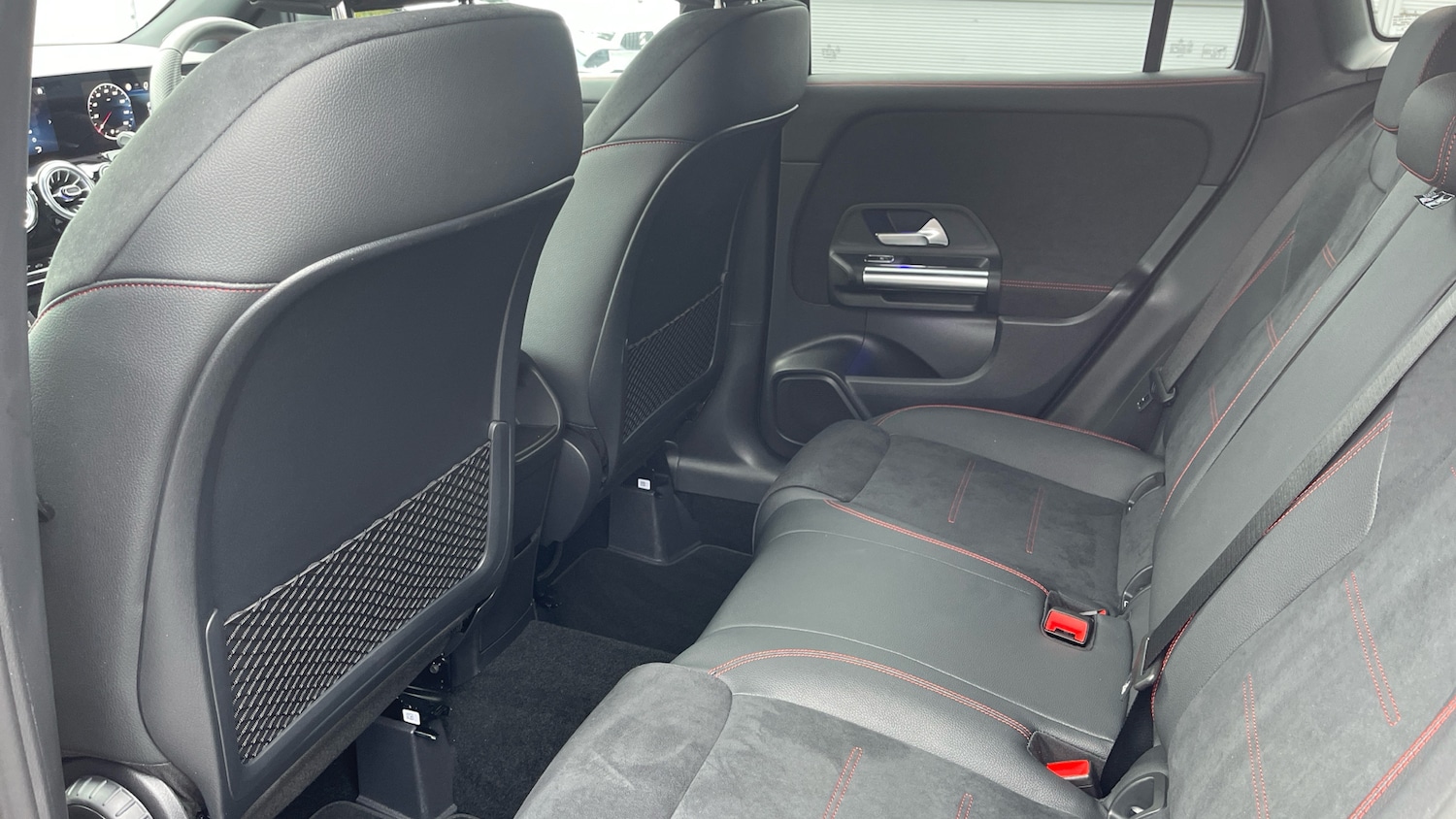 Used Mercedes-Benz GLA 2025 for sale - 77129423: Photo 30