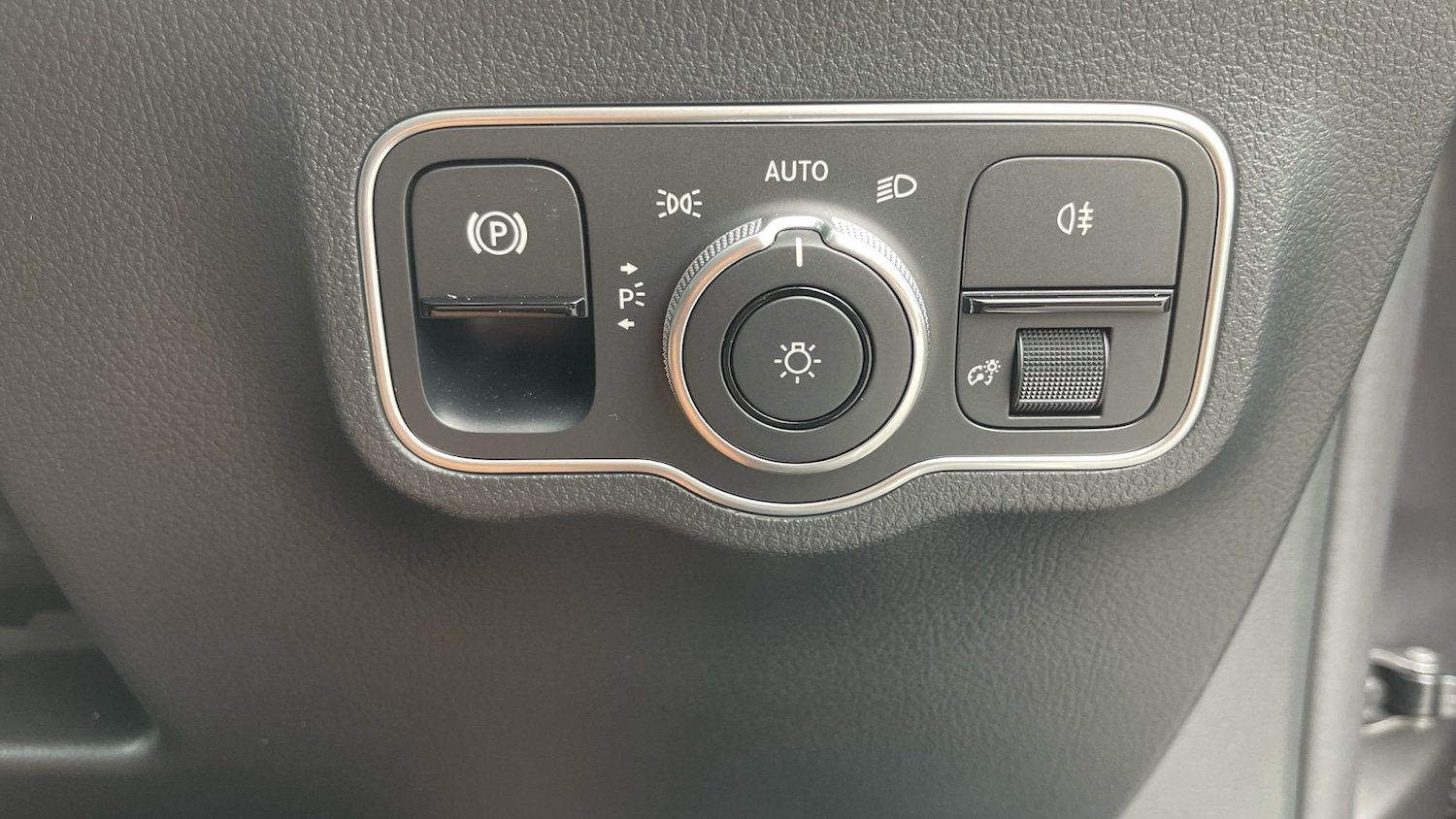 Used Mercedes-Benz GLA 2025 for sale - 77129423: Photo 37