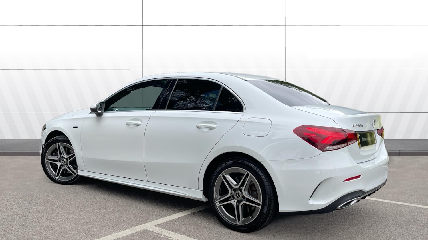 Used Mercedes-Benz A-Class 2020 for sale - 76312618: Photo 2