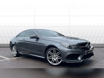 Used Mercedes-Benz E Class 2016 for sale - 76557293: Photo