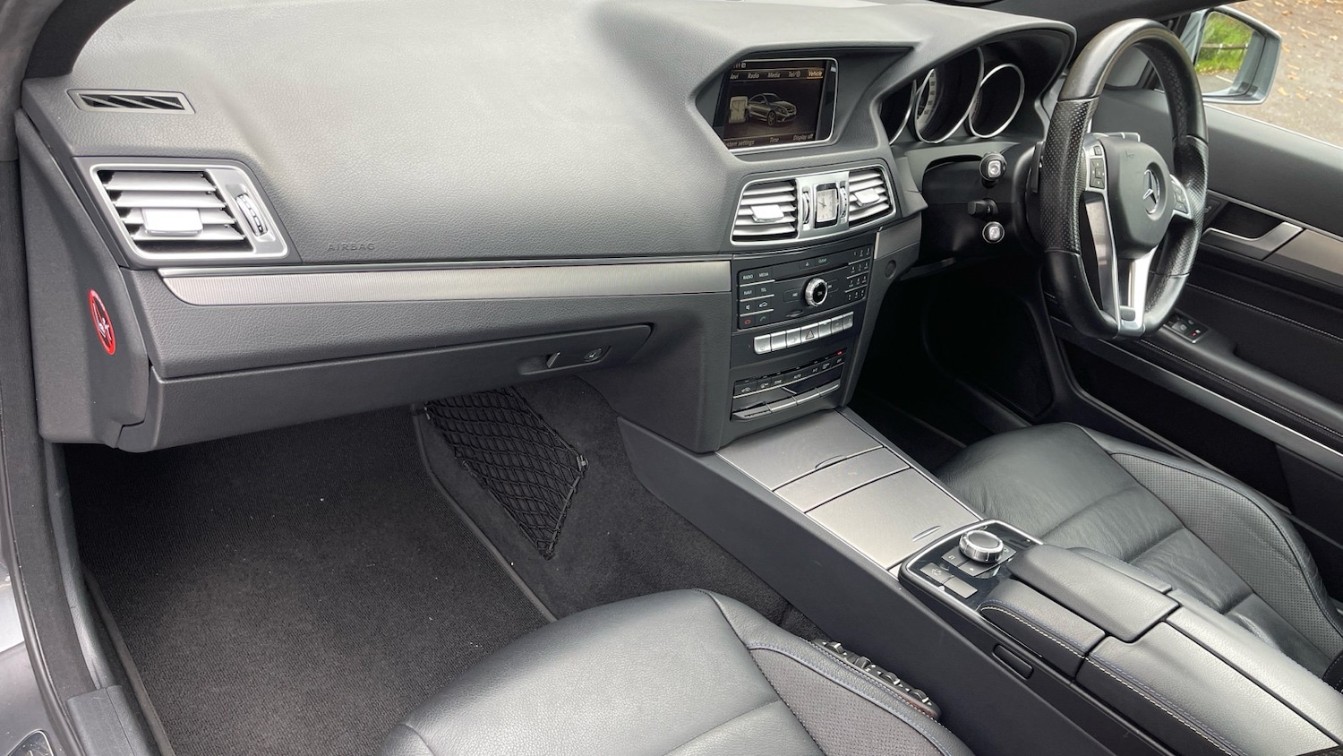 Used Mercedes-Benz E Class 2016 for sale - 76557293: Photo 30