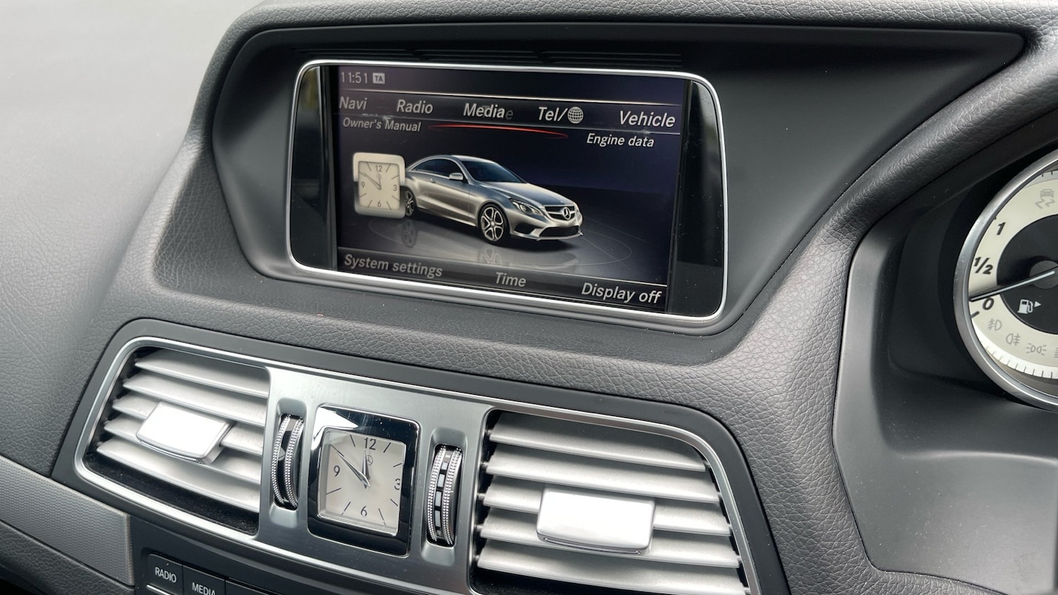 Used Mercedes-Benz E Class 2016 for sale - 76557293: Photo 41