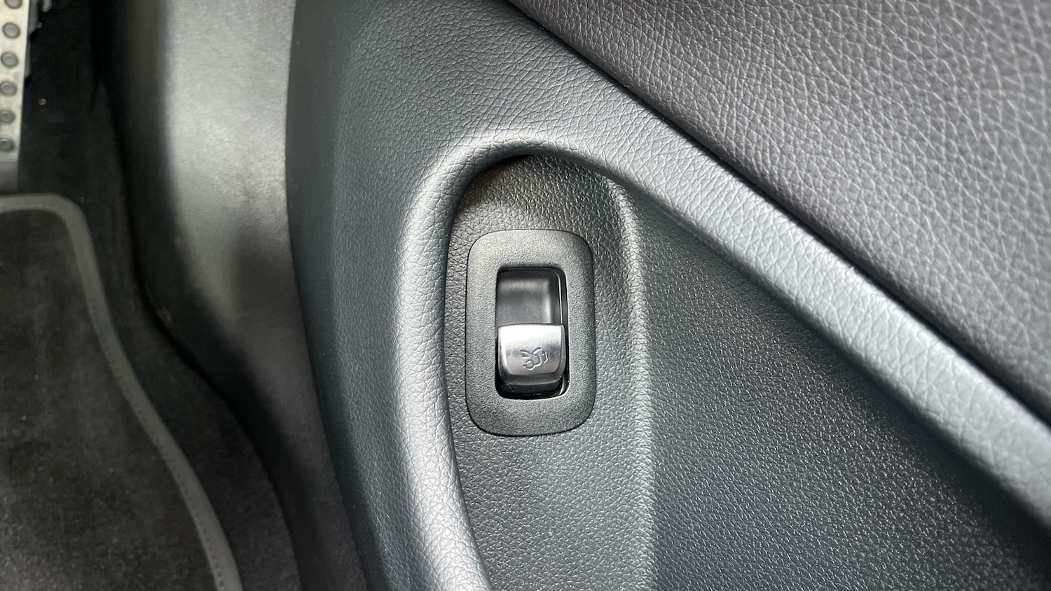 Used Mercedes-Benz C Class 2021 for sale - 78143794: Photo 38