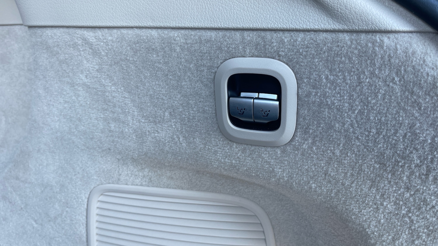 Used Mercedes-Benz EQS 2024 for sale - 76948192: Photo 28