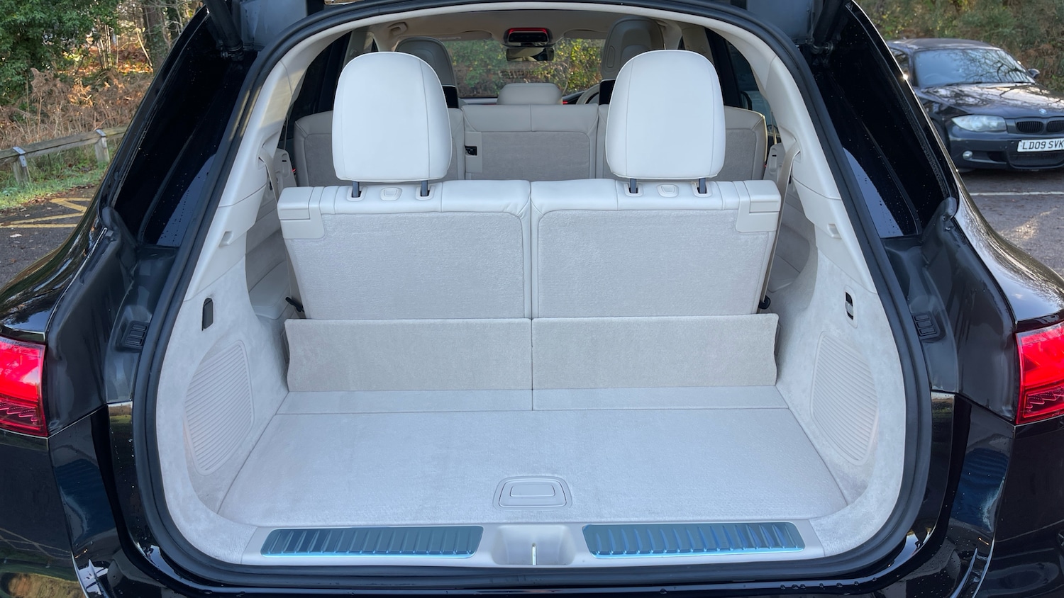 Used Mercedes-Benz EQS 2024 for sale - 76948192: Photo 30