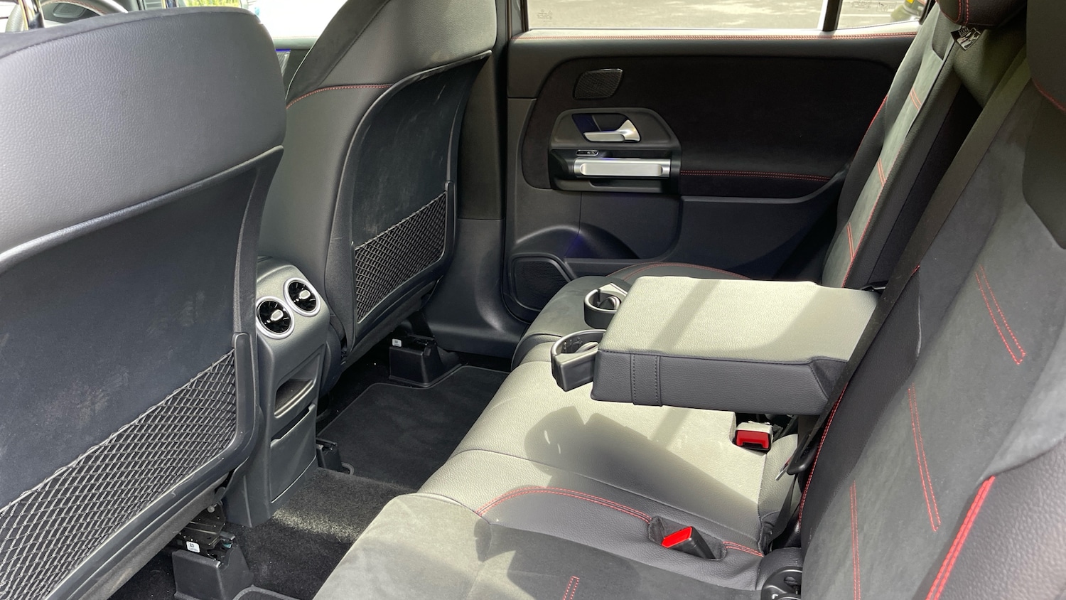 Used Mercedes-Benz GLB 2024 for sale - 76414964: Photo 31