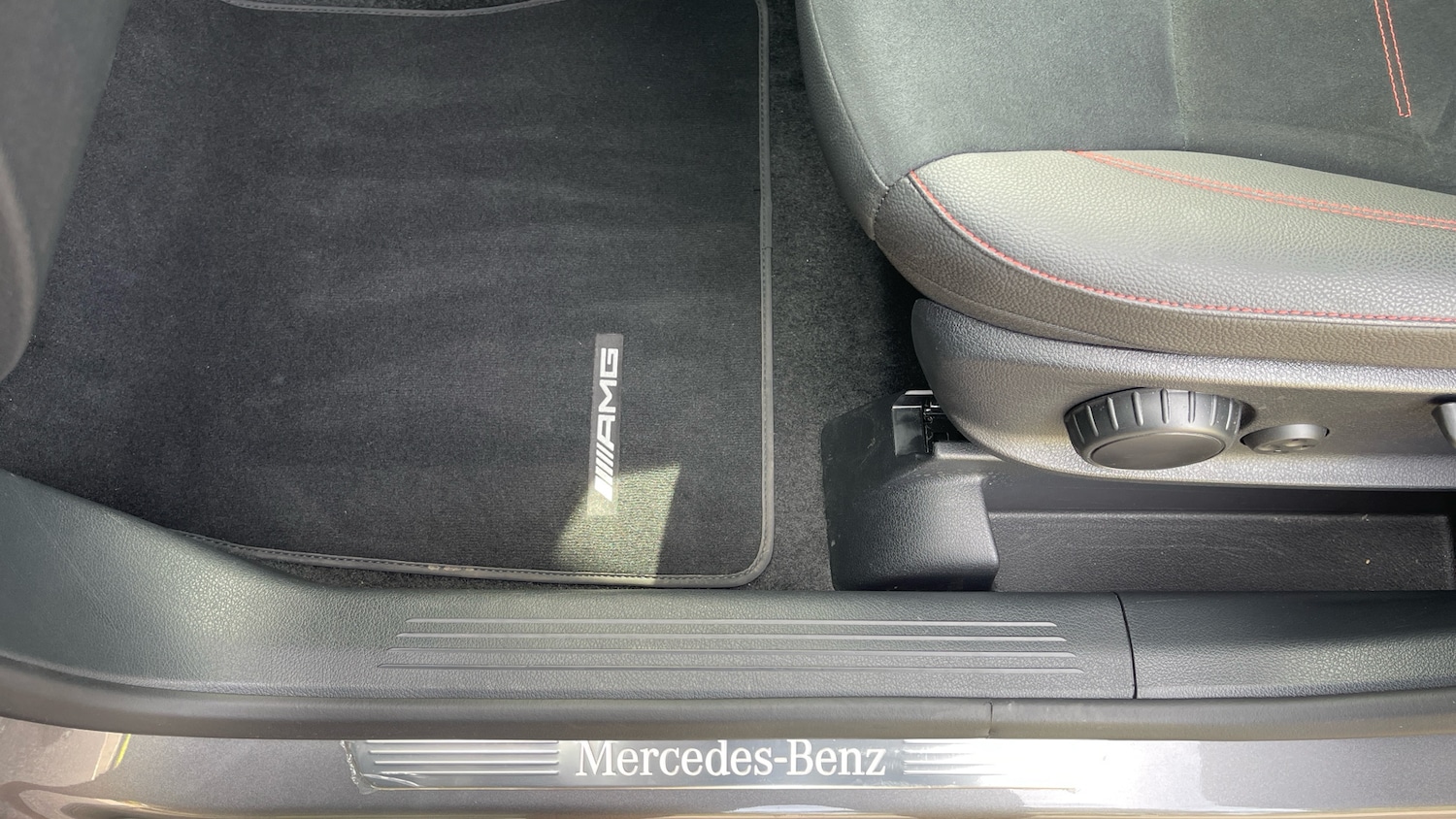 Used Mercedes-Benz GLB 2024 for sale - 76414964: Photo 33