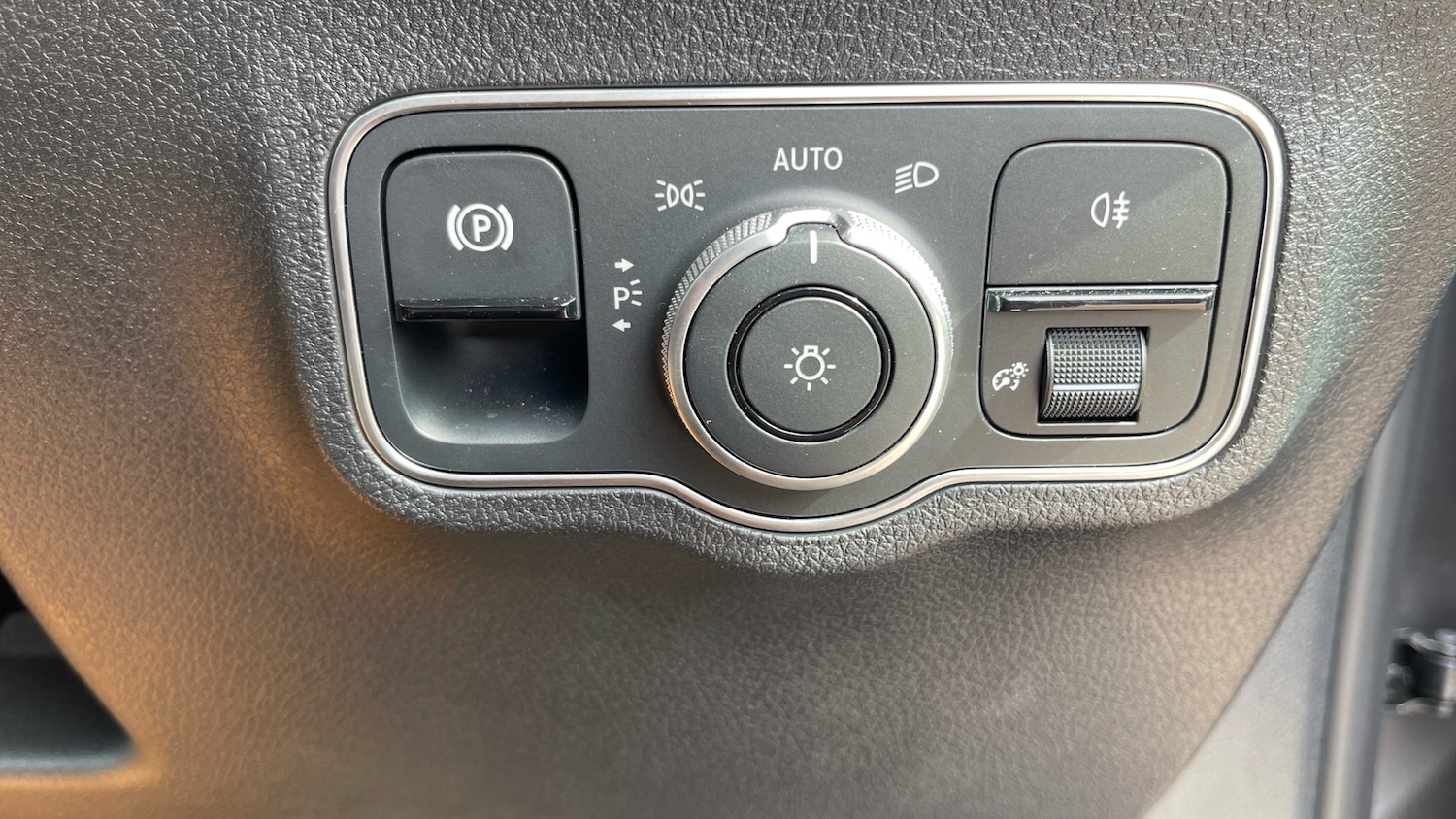 Used Mercedes-Benz GLB 2024 for sale - 76414964: Photo 38