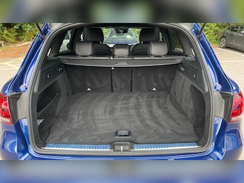 Used Mercedes-Benz GLC 2019 for sale - 75606248: Photo