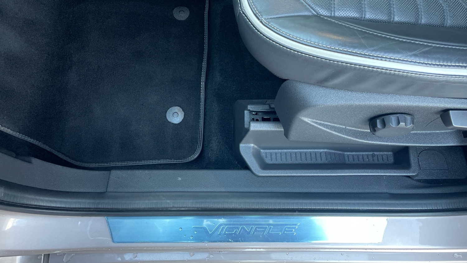 Used Ford Kuga 2018 for sale - 76449539: Photo 33