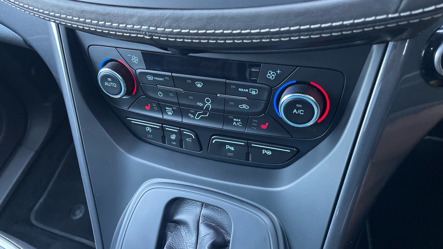 Used Ford Kuga 2018 for sale - 76449539: Photo 41