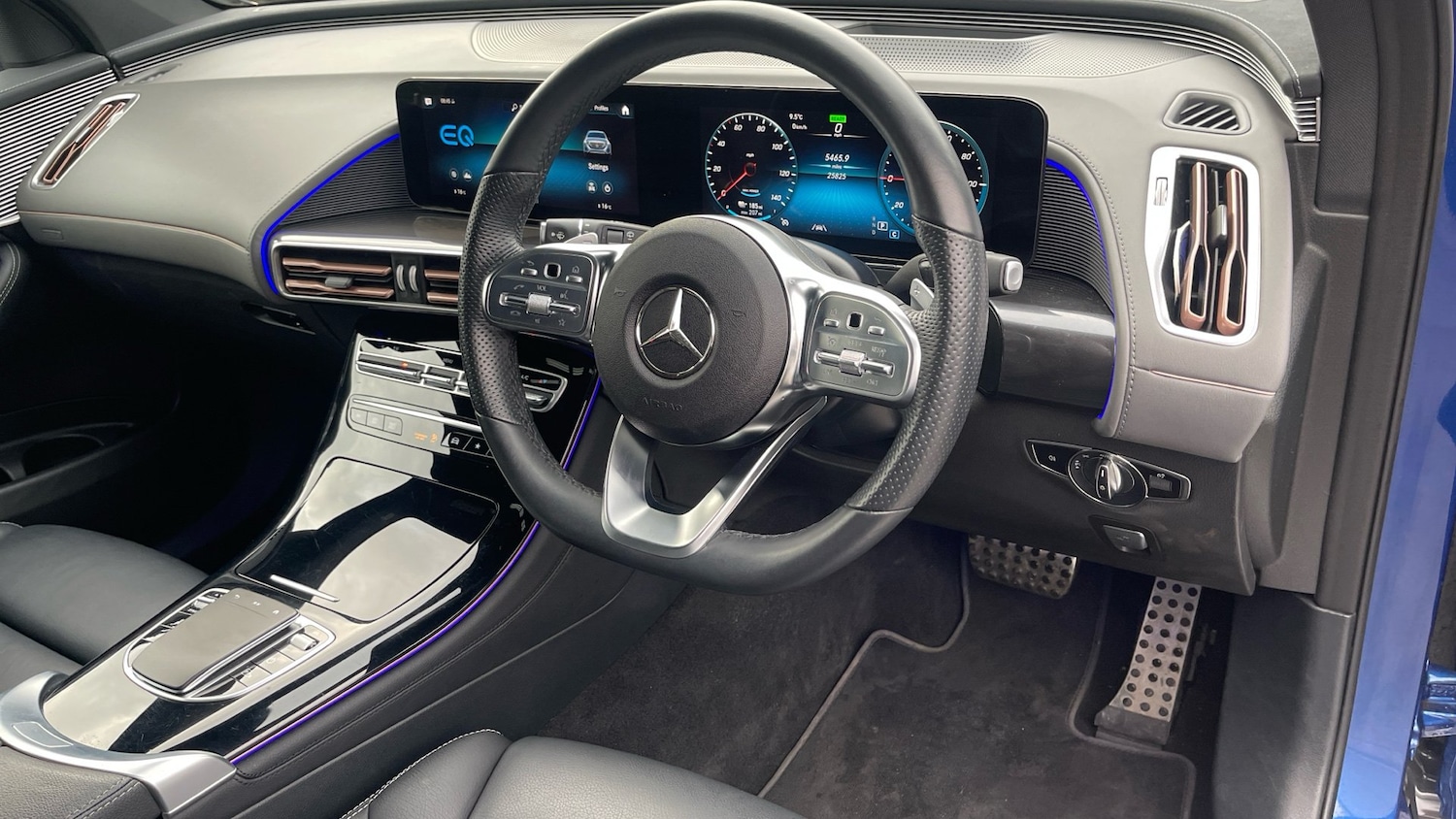 Used Mercedes-Benz EQC 2023 for sale - 76845208: Photo 11