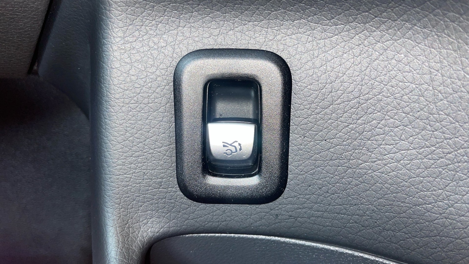 Used Mercedes-Benz EQC 2023 for sale - 76845208: Photo 37