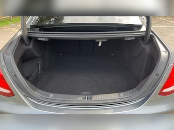 Used Mercedes-Benz E Class 2020 for sale - 77951367: Photo