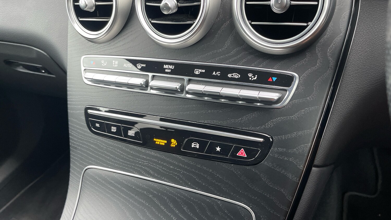 Used Mercedes-Benz GLC 2021 for sale - 77759121: Photo 40