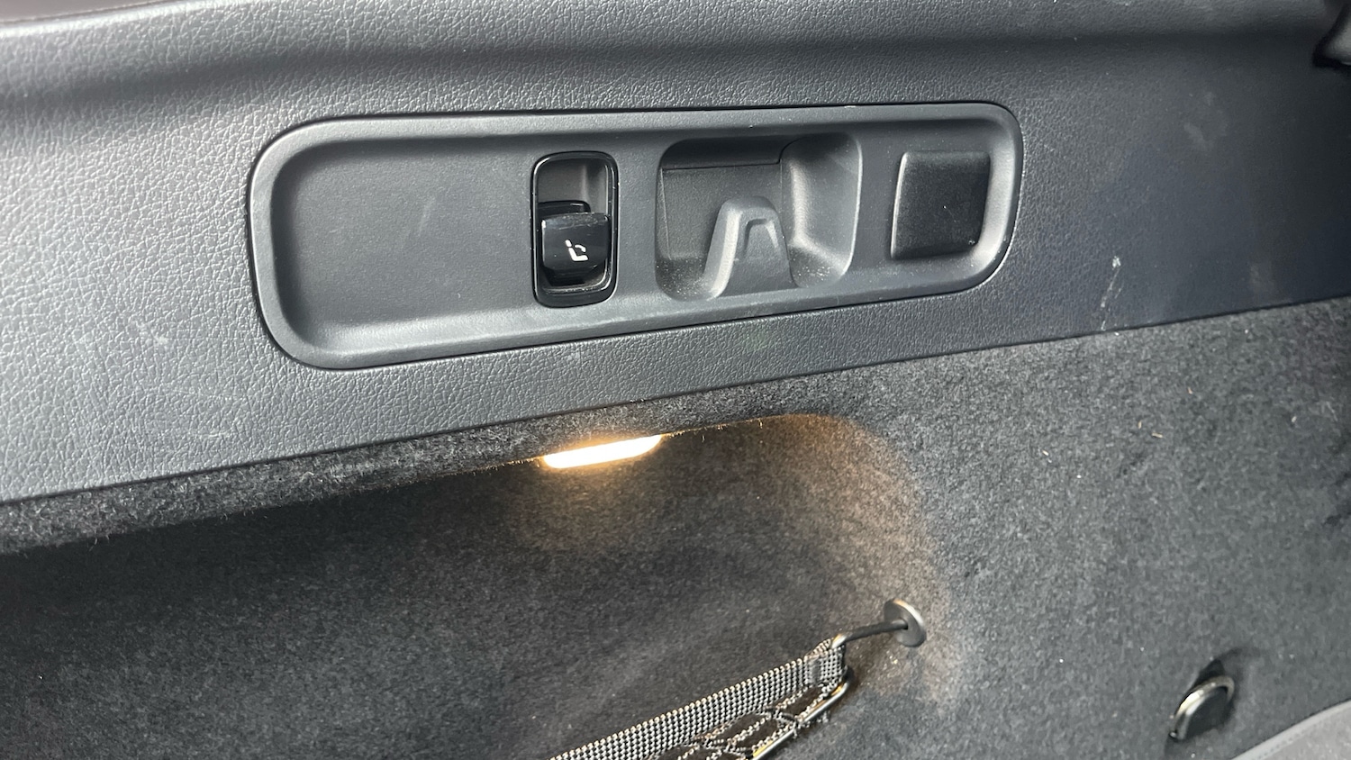 Used Mercedes-Benz GLC 2025 for sale - 77282910: Photo 28