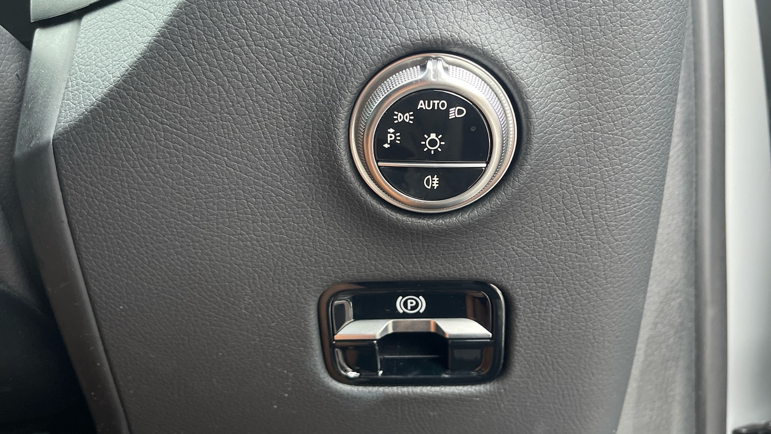 Used Mercedes-Benz GLC 2025 for sale - 77282910: Photo 37