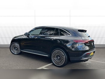 Used Mercedes-Benz EQC 2023 for sale - 77489857: Photo