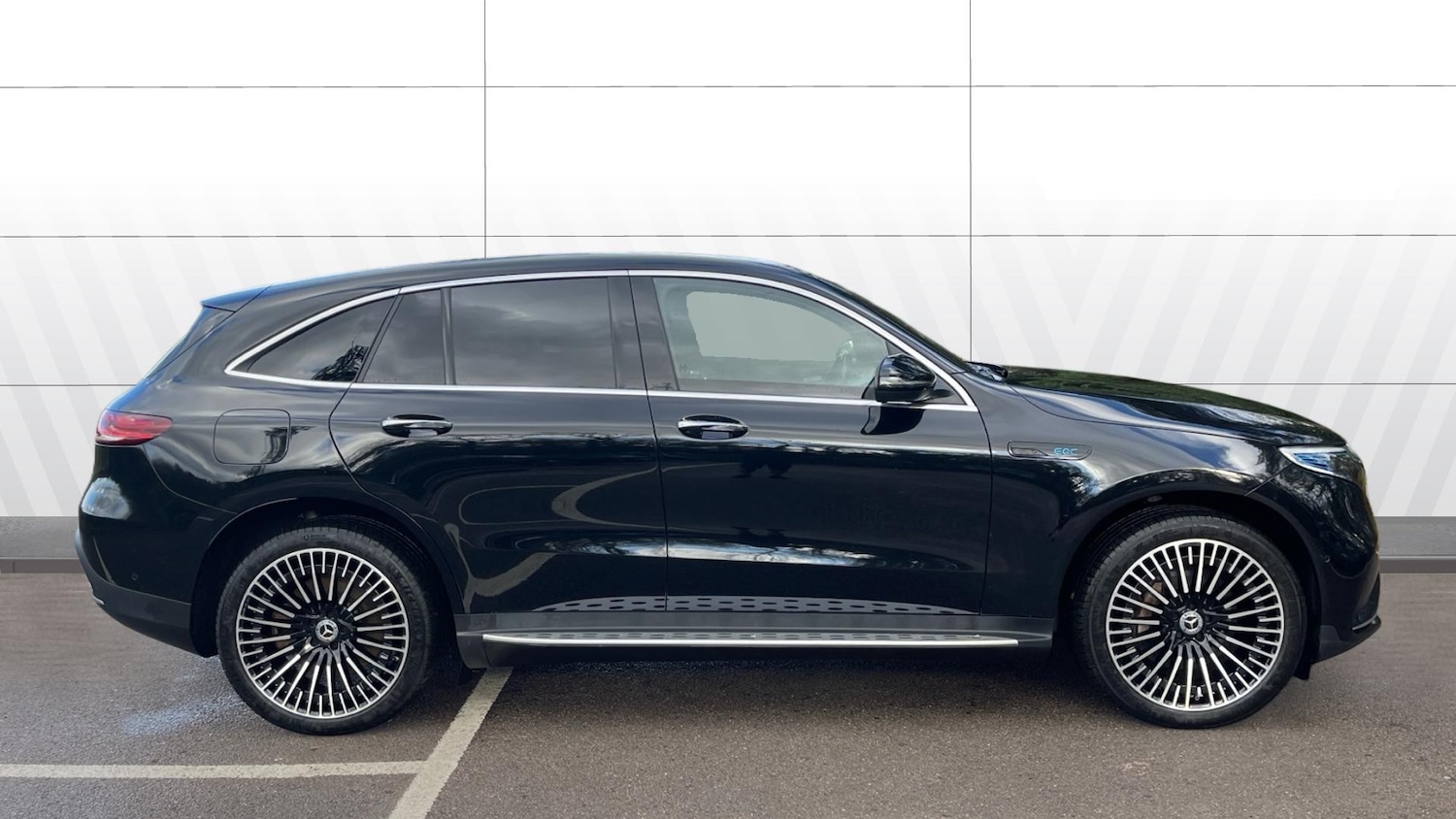 Used Mercedes-Benz EQC 2023 for sale - 77489857: Photo 5