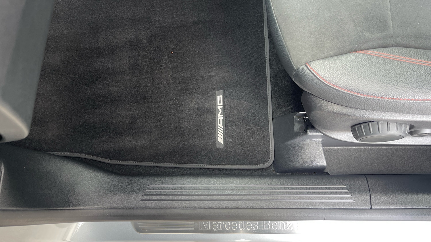 Used Mercedes-Benz GLA 2024 for sale - 76467916: Photo 32