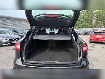 Used Maserati Levante 2019 for sale - 78939834: Photo