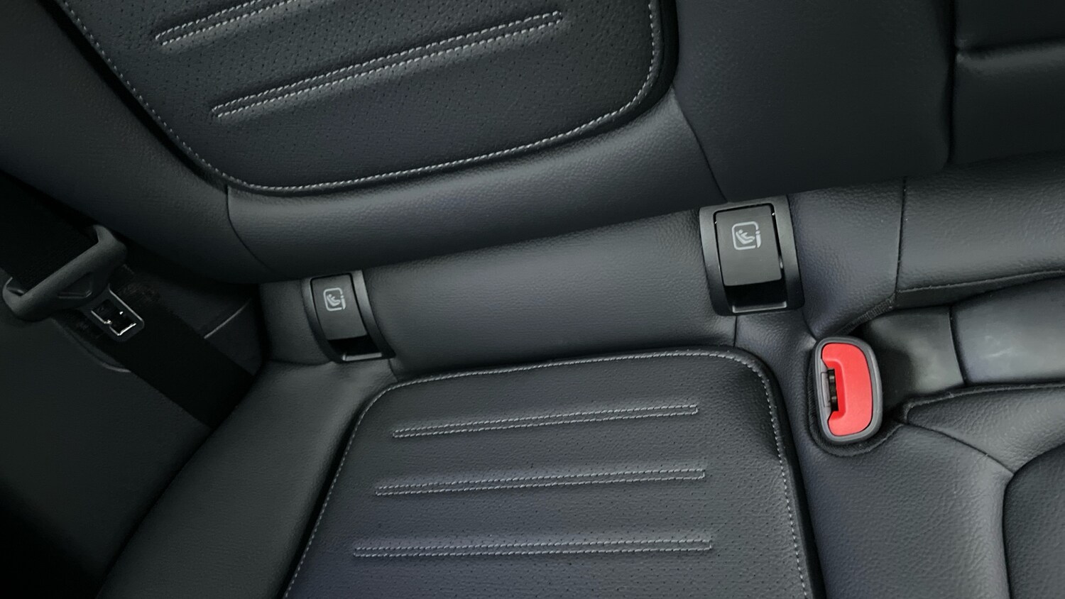 Used Mercedes-Benz GLC 2025 for sale - 77846319: Photo 17