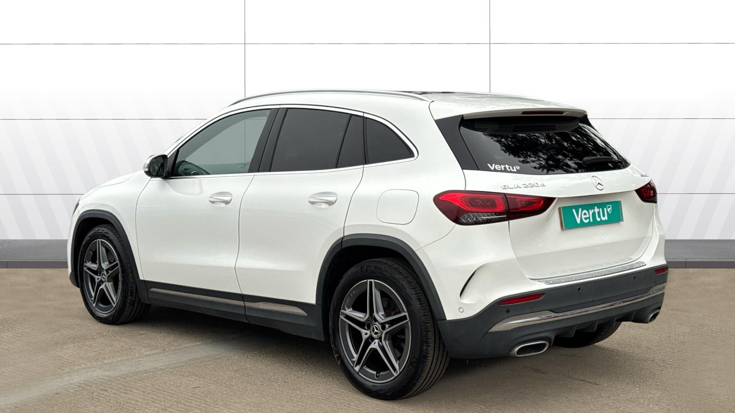 Used Mercedes-Benz GLA 2021 for sale - 78039182: Photo 2