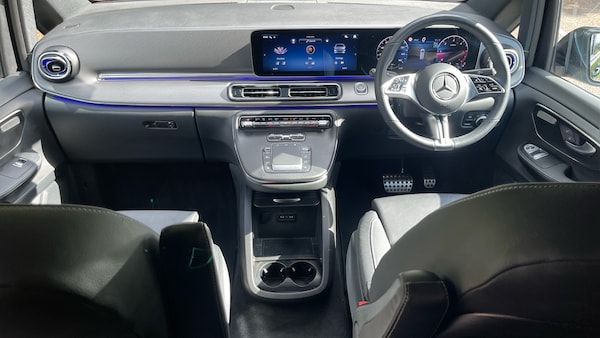 Used Mercedes-Benz V-Class 2025 for sale - 76252588: Photo 10