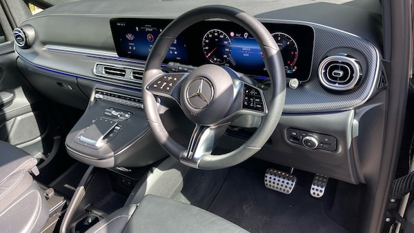 Used Mercedes-Benz V-Class 2025 for sale - 76252588: Photo 11