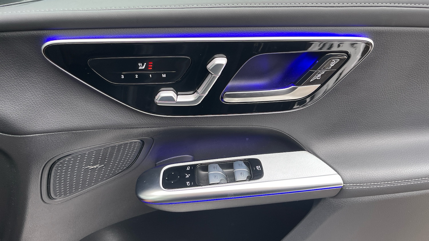 Used Mercedes-Benz GLC 2025 for sale - 77342533: Photo 37