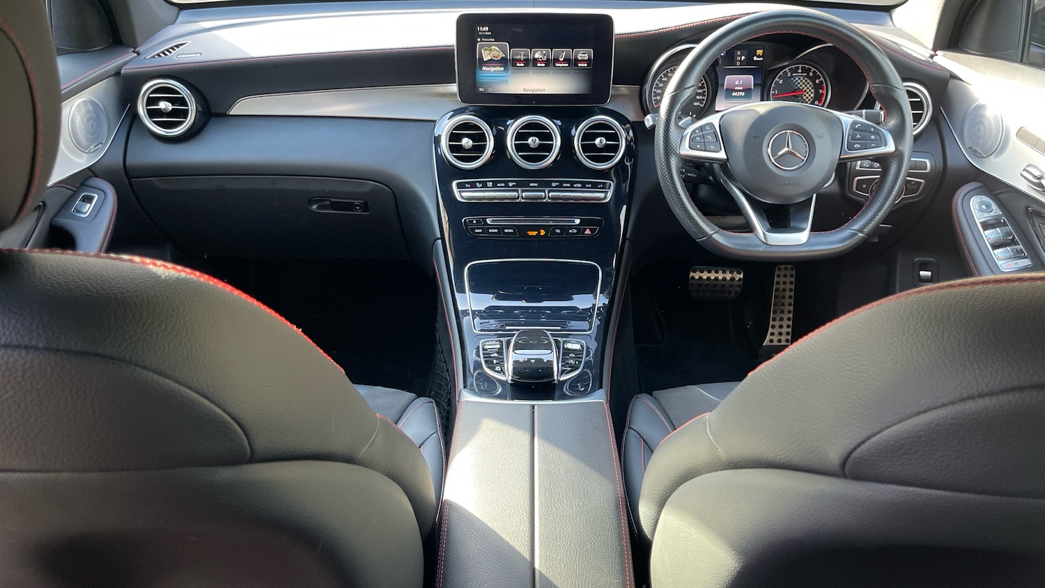 Used Mercedes-Benz GLC 2019 for sale - 76578077: Photo 10