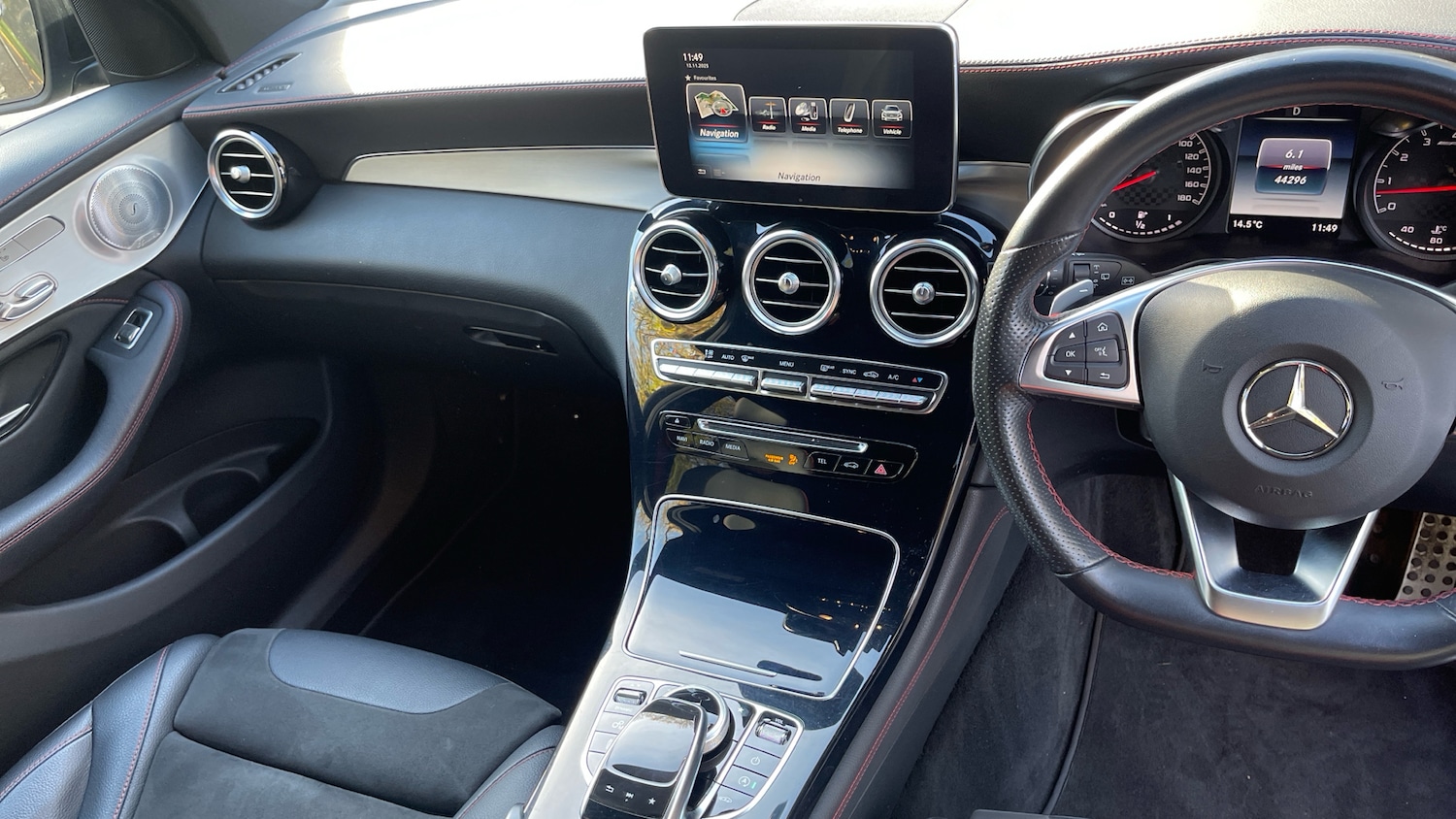 Used Mercedes-Benz GLC 2019 for sale - 76578077: Photo 14