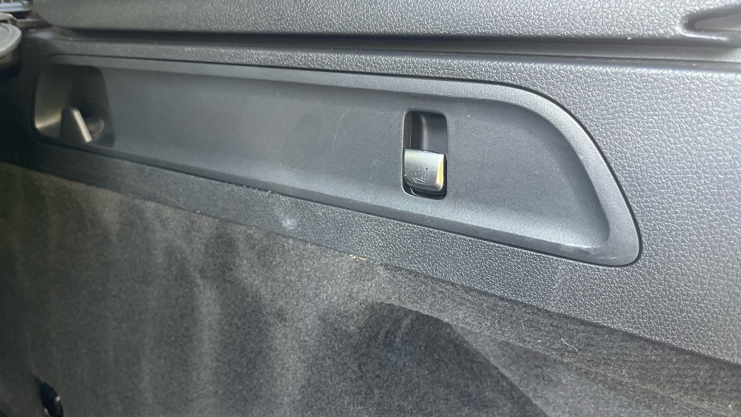 Used Mercedes-Benz GLC 2019 for sale - 76578077: Photo 29