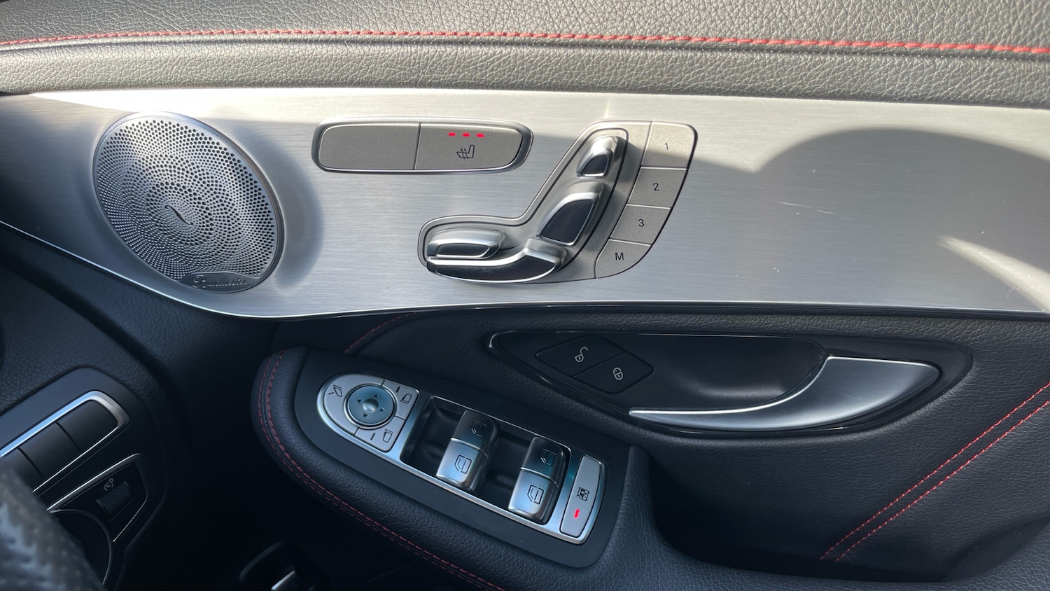 Used Mercedes-Benz GLC 2019 for sale - 76578077: Photo 38