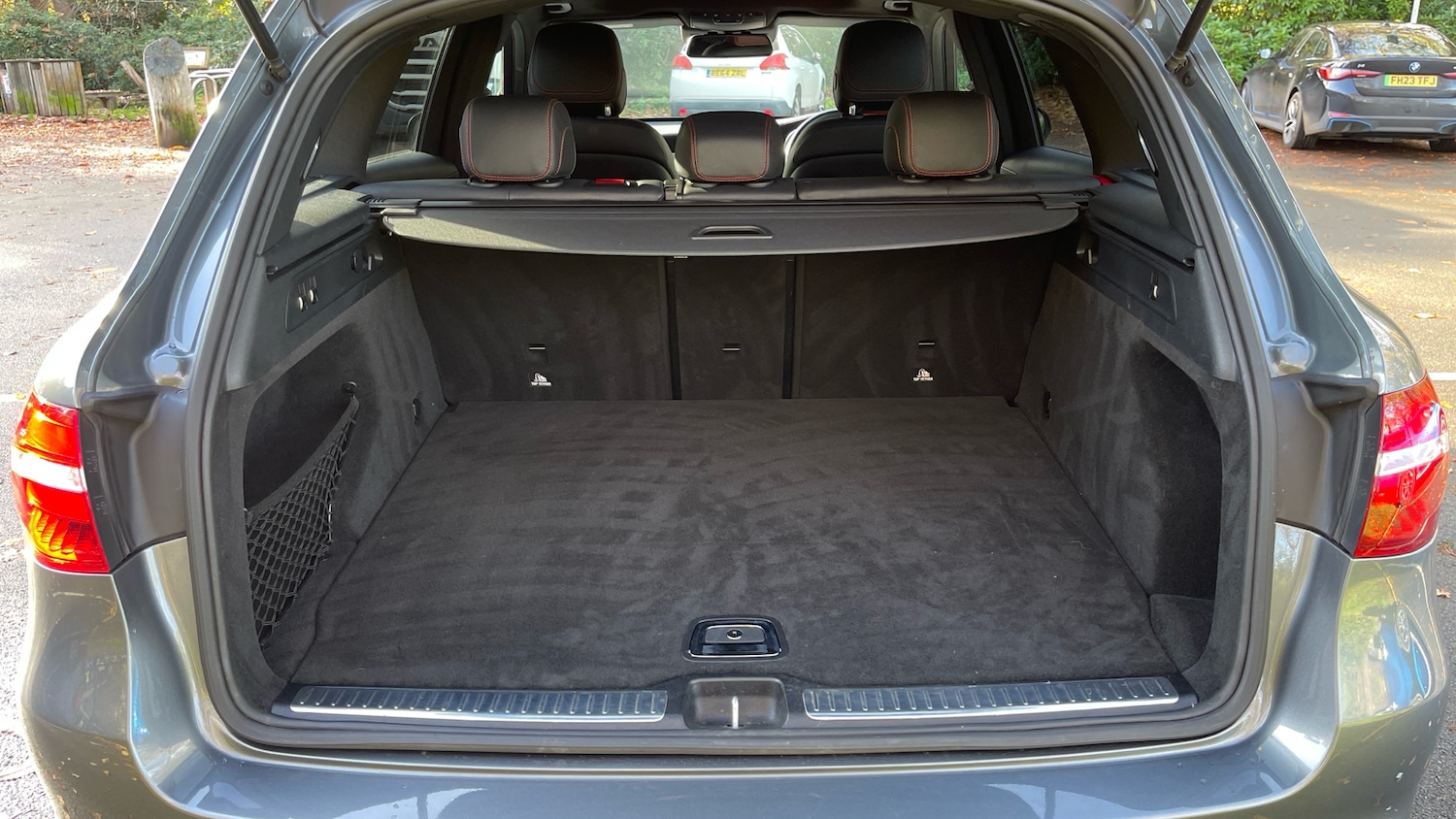 Used Mercedes-Benz GLC 2019 for sale - 76578077: Photo 4