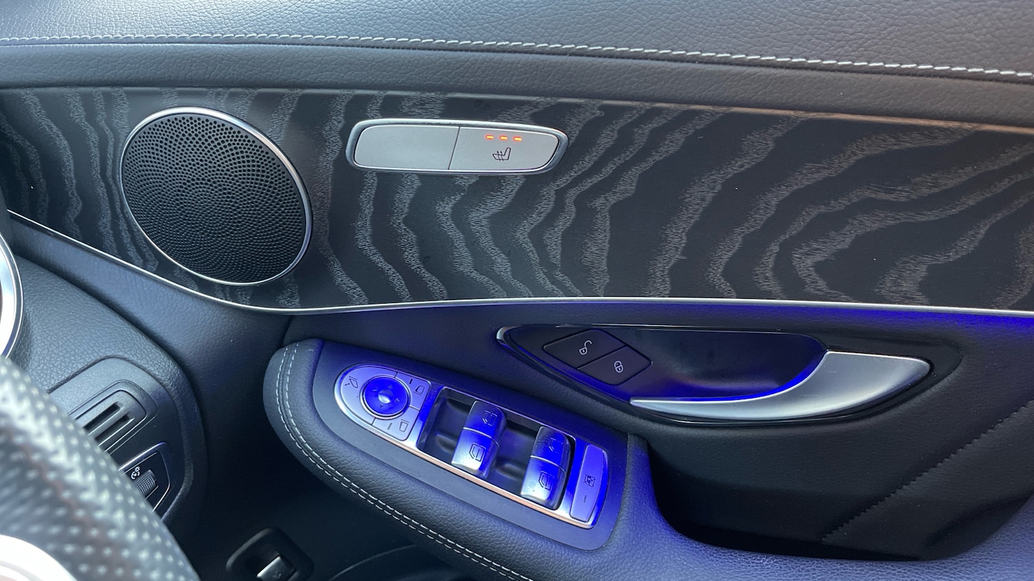 Used Mercedes-Benz GLC 2021 for sale - 77210925: Photo 37