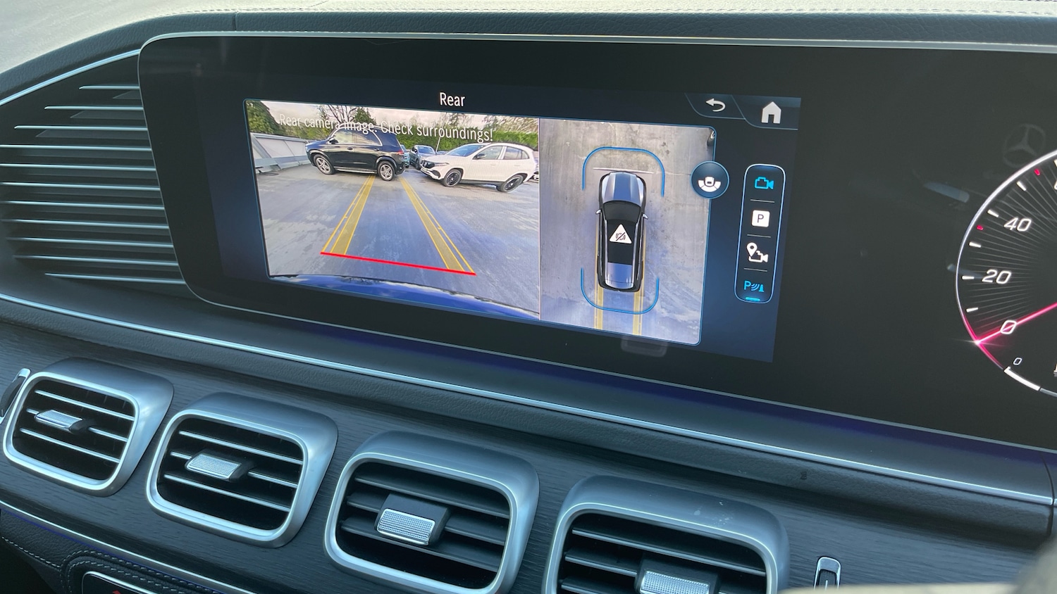 Used Mercedes-Benz GLS 2024 for sale - 76649524: Photo 45