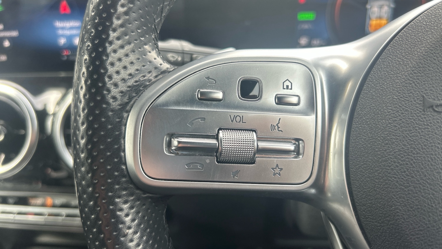 Used Mercedes-Benz GLA 2021 for sale - 76157740: Photo 17