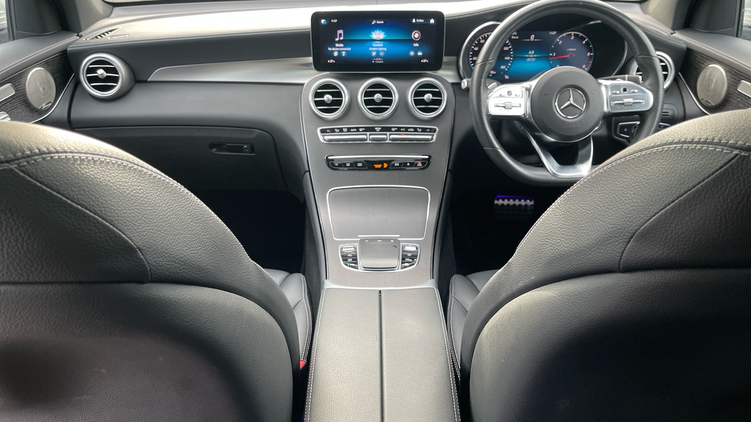 Used Mercedes-Benz GLC 2023 for sale - 76649531: Photo 10