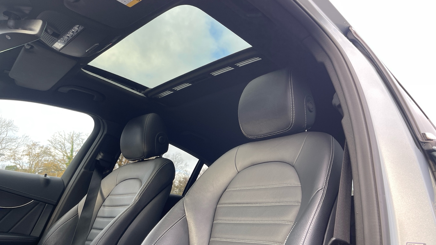 Used Mercedes-Benz GLC 2023 for sale - 76649531: Photo 32