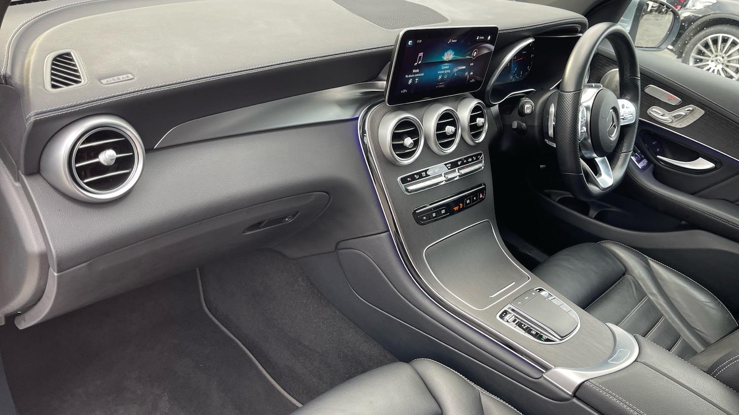 Used Mercedes-Benz GLC 2023 for sale - 76649531: Photo 34