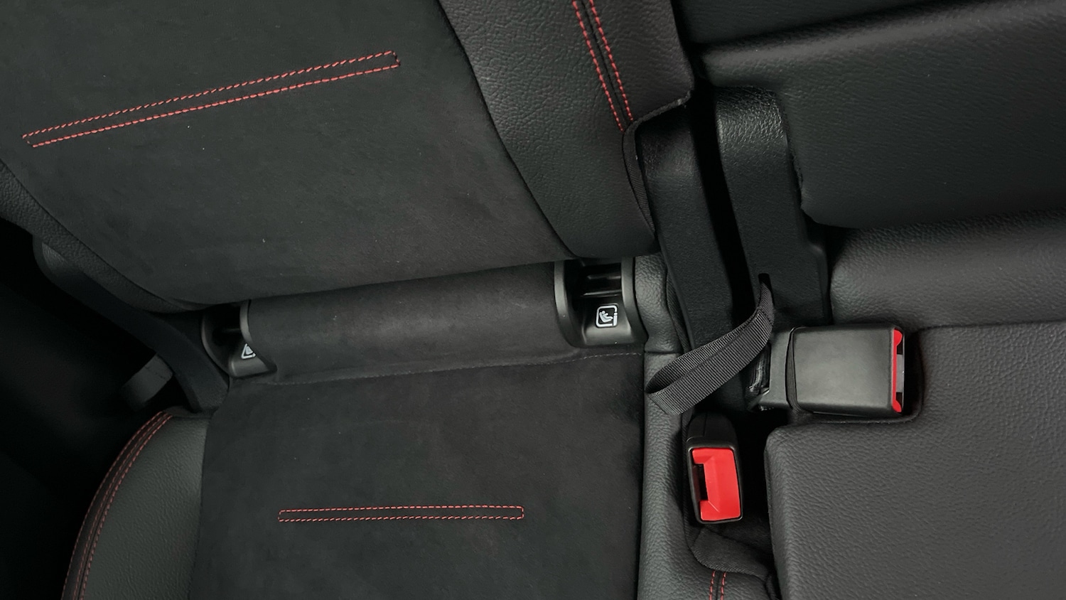 Used Mercedes-Benz GLB 2024 for sale - 76971835: Photo 17