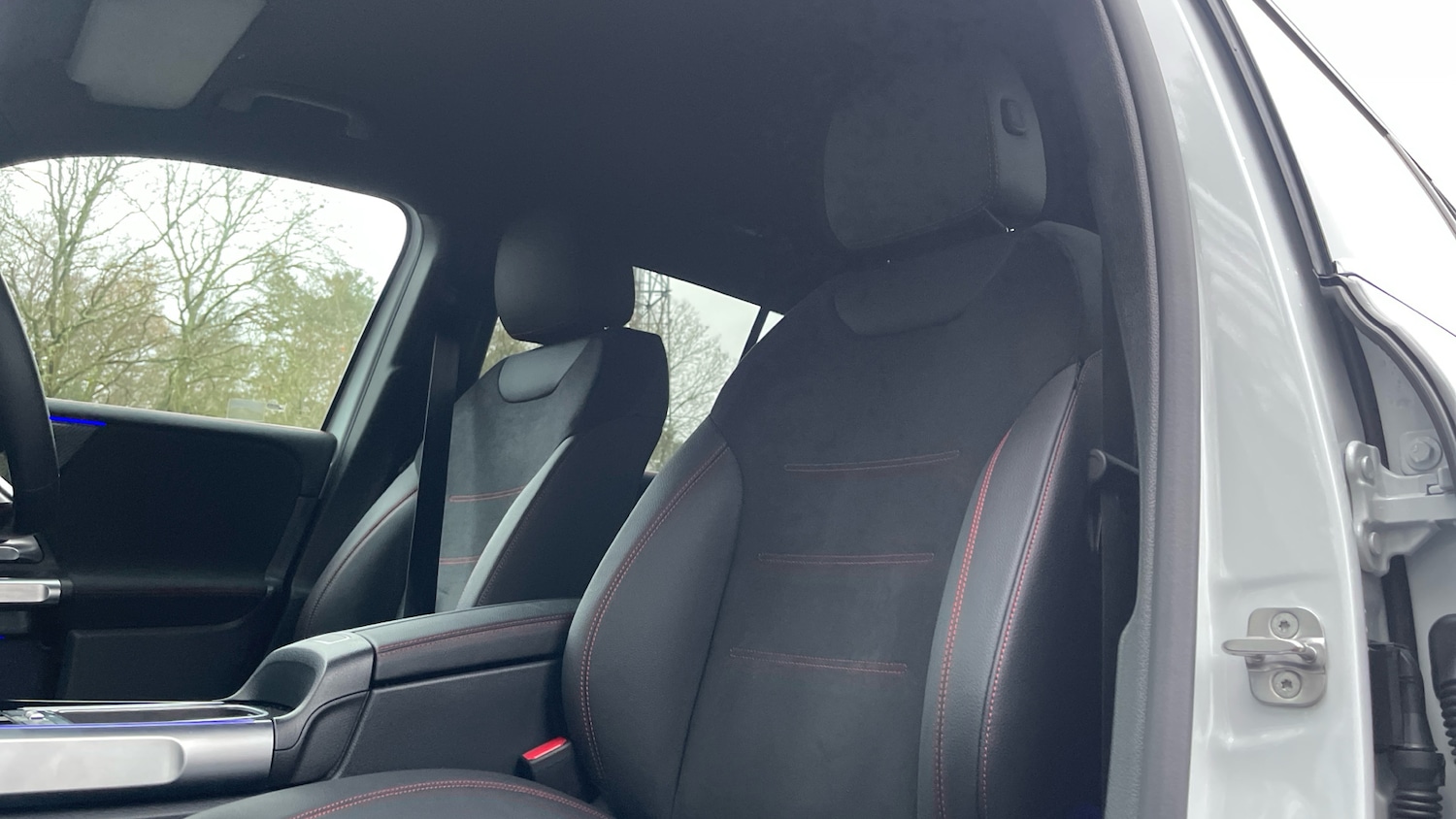 Used Mercedes-Benz GLB 2024 for sale - 76971835: Photo 33