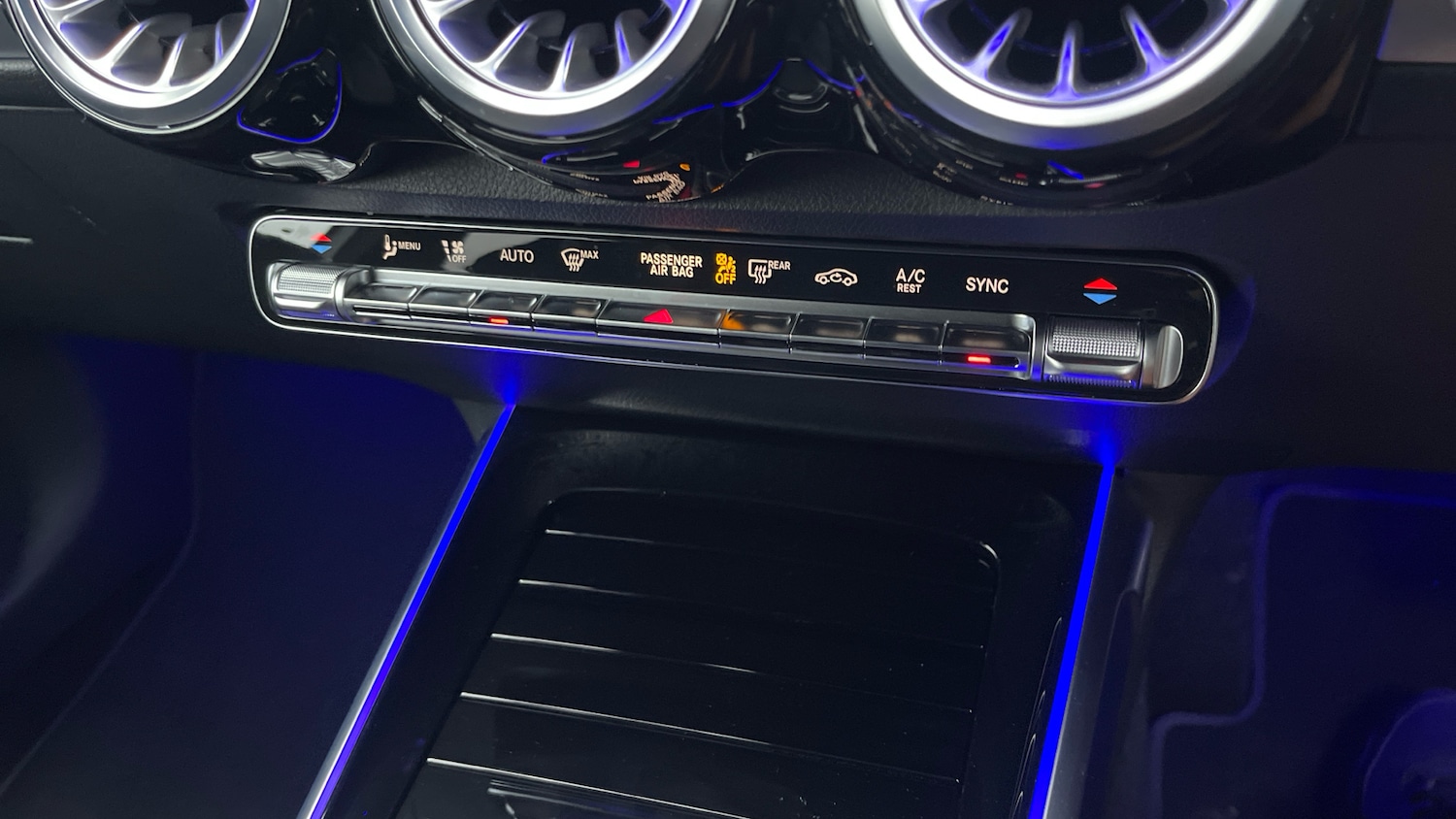 Used Mercedes-Benz GLB 2024 for sale - 76971835: Photo 39