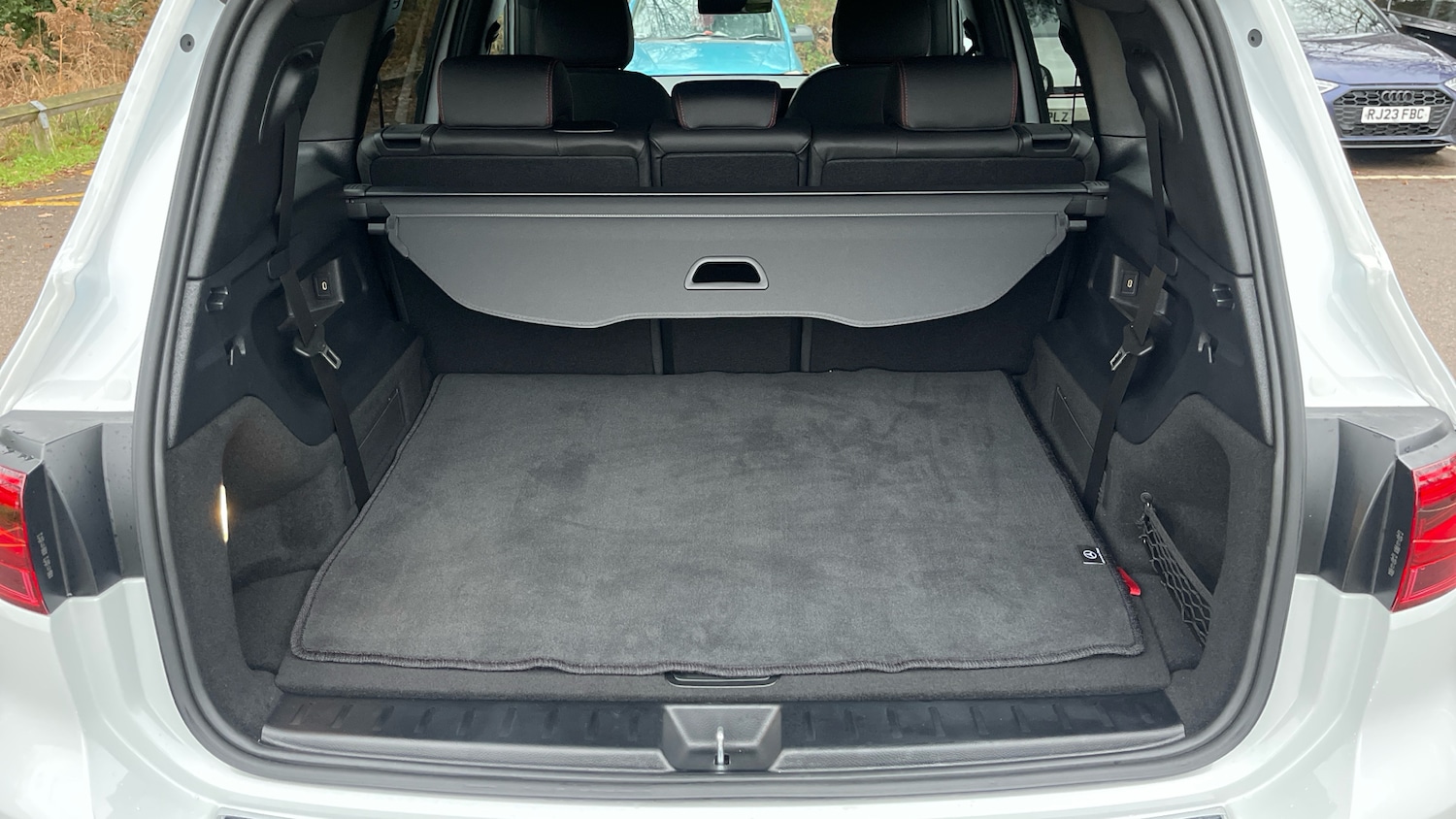 Used Mercedes-Benz GLB 2024 for sale - 76971835: Photo 4