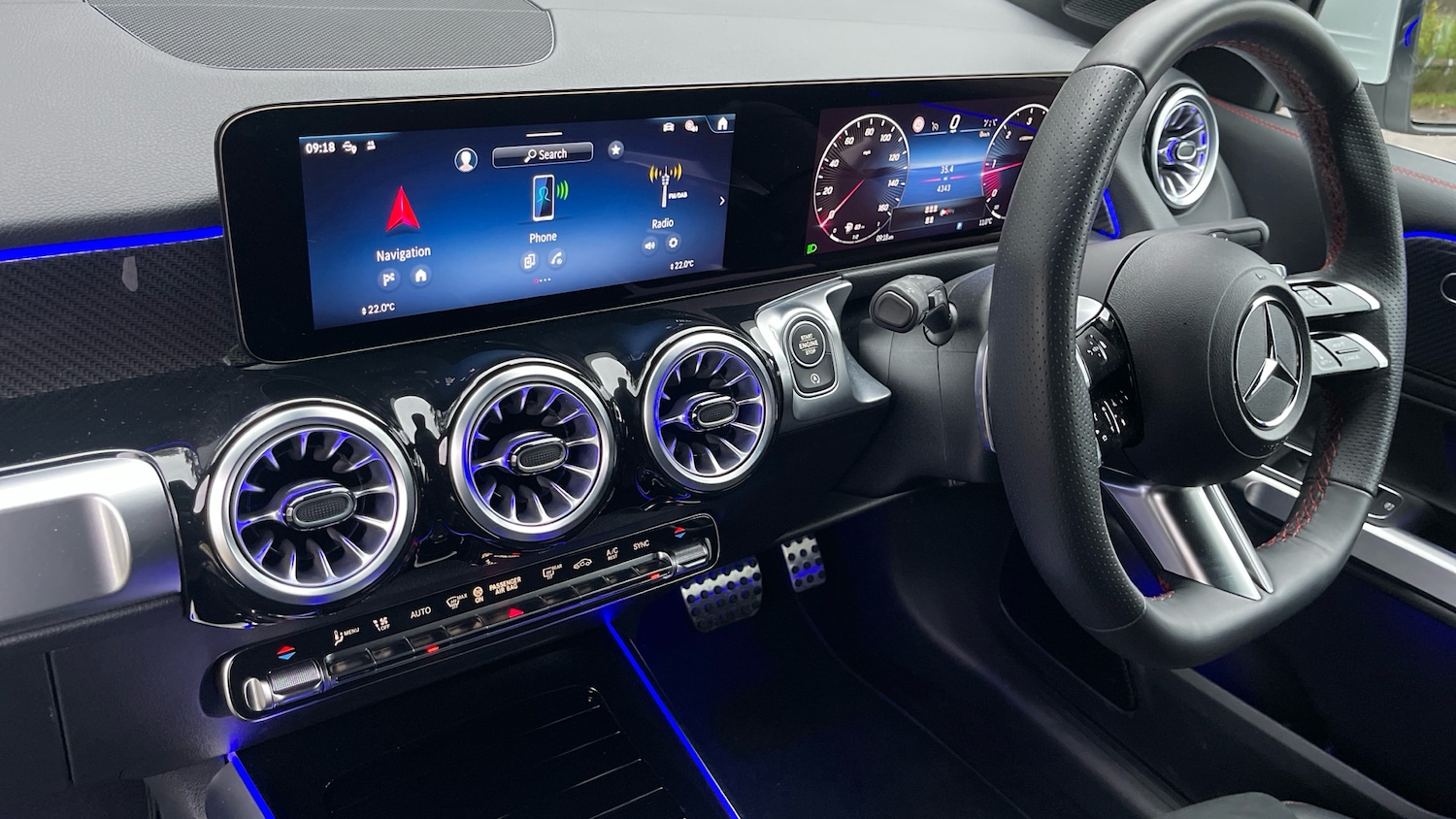 Used Mercedes-Benz GLB 2024 for sale - 76971835: Photo 9