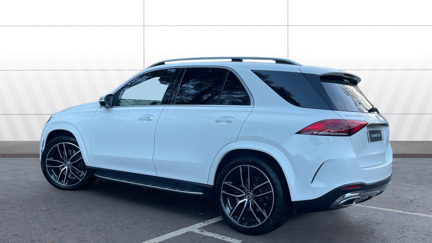 Used Mercedes-Benz GLE 2023 for sale - 77000939: Photo 2