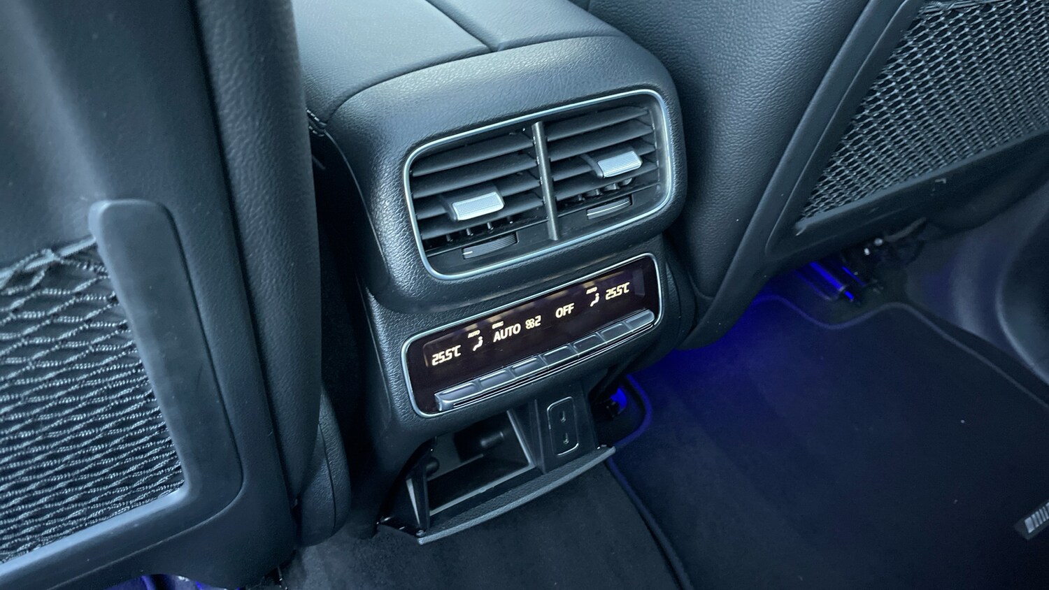 Used Mercedes-Benz GLE 2023 for sale - 77000939: Photo 32